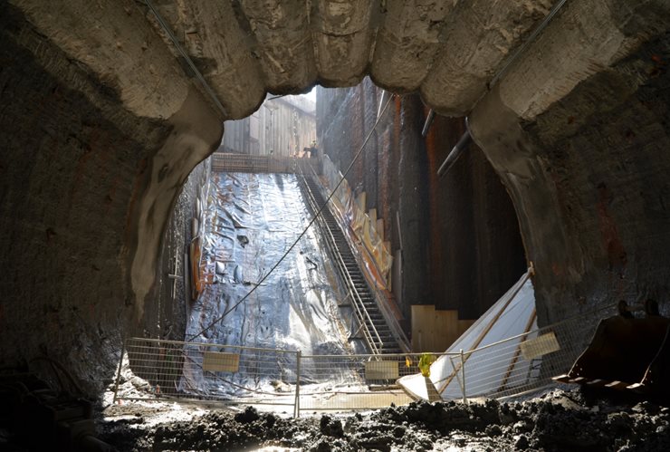 Beginnings of tunnel construction with escalator