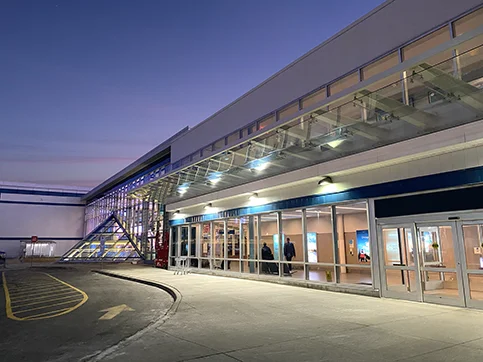 Picture of the entryway to the terminal