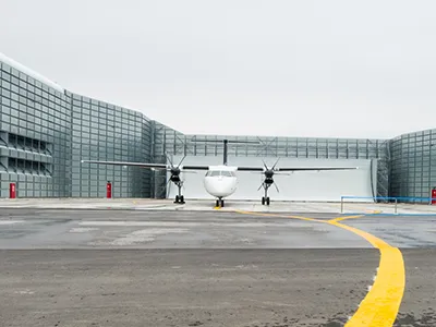 Photo of a plane in Billy Bishop Toronto City Airport’s Ground Run-Up Enclosure